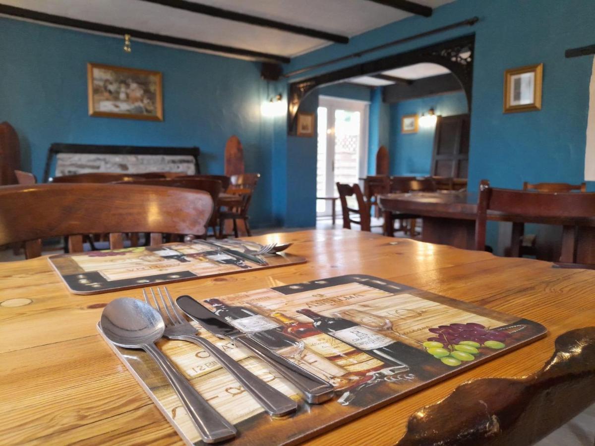 The Cottage Inn Llandeilo Dış mekan fotoğraf